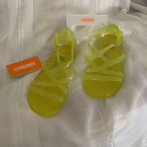 Trendy neon yellow girls sandals!! Size girls 13.